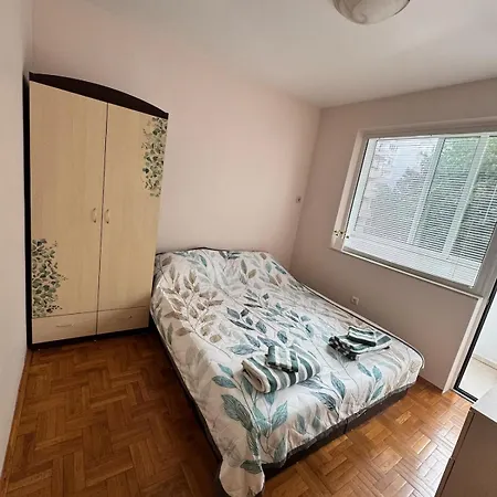 Apartment Sea Breeze Warna
