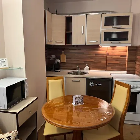 Apartment Sea Breeze *